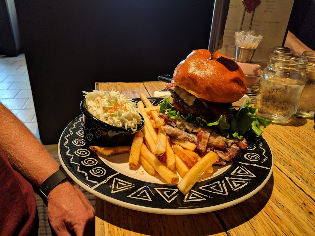 Sloppy Hoggs | 9563A 118 Ave NW, Edmonton, AB T5G 0P7, Canada | Phone: (780) 477-2408