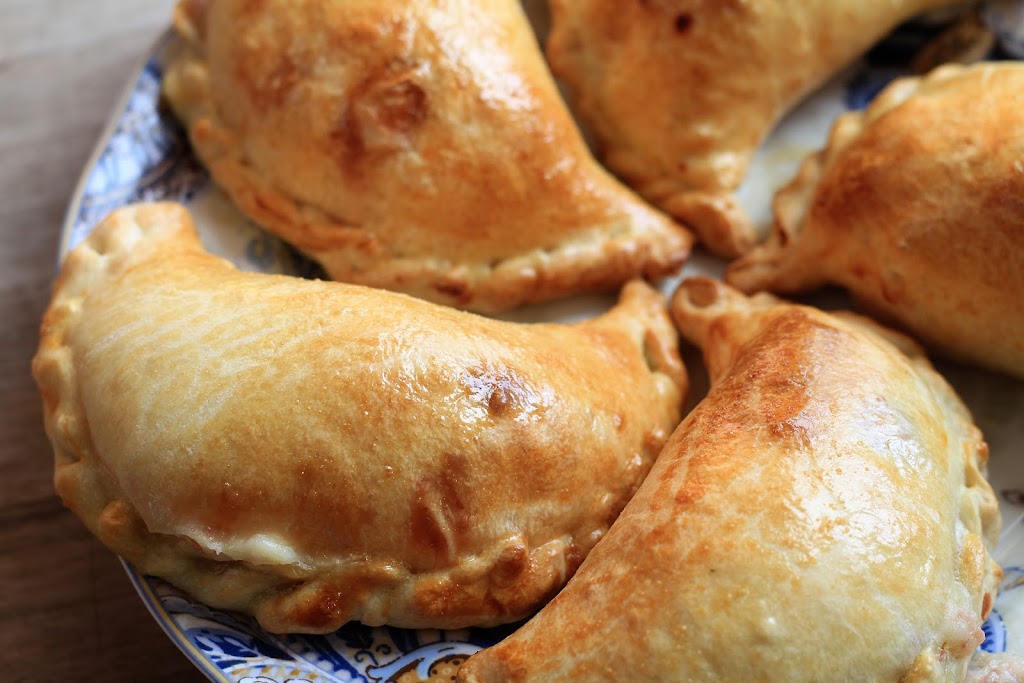 Heterei Latin Foods | 2807 Maple St, Abbotsford, BC V2S 3Y9, Canada | Phone: (778) 345-7774