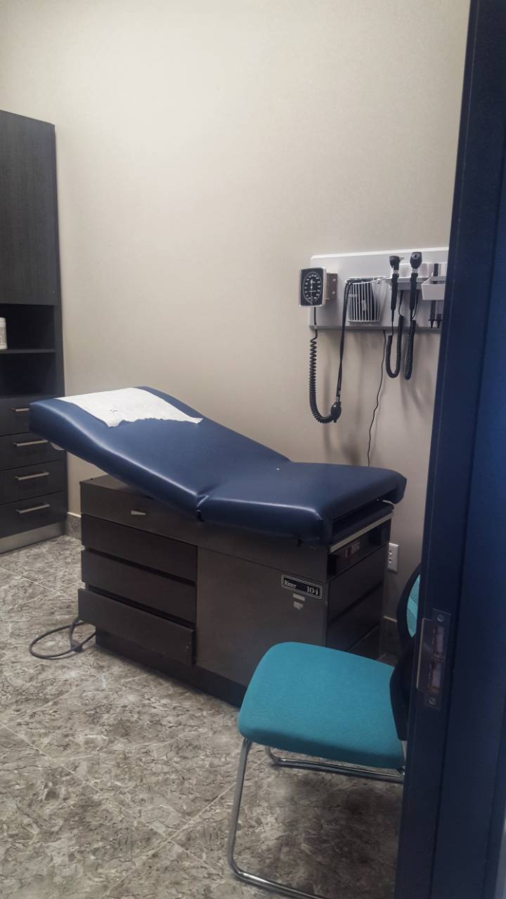 Bridgwater Medical Centre | 350 North Town Road #510, Winnipeg, MB R3Y 0Y4, Canada | Phone: (204) 261-8282
