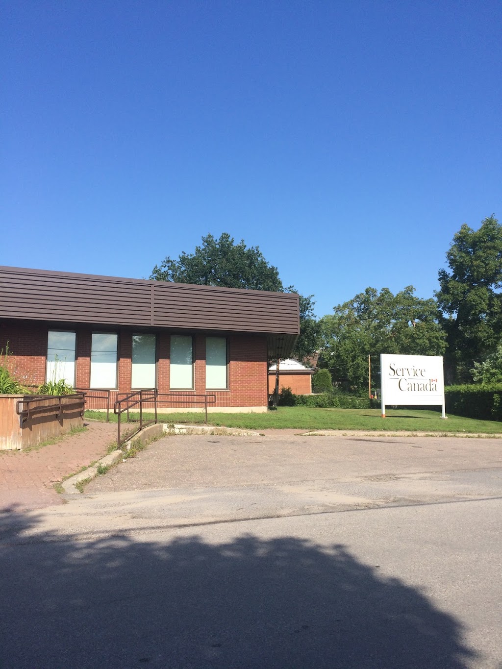 Service Canada Centre | 2 Rue John, Campbells Bay, QC J0X 1K0, Canada | Phone: (800) 622-6232