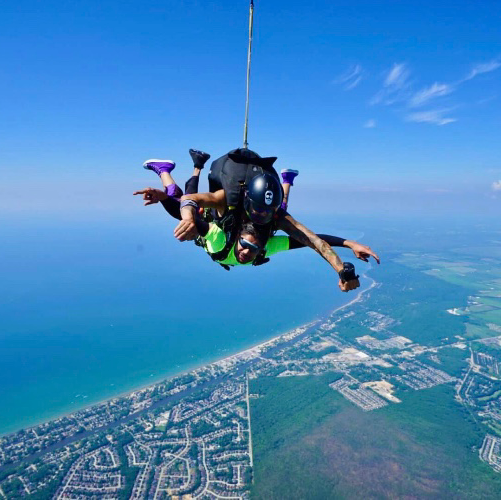 Skydive Wasaga Beach Inc | 1888 Klondike Park Rd, Wasaga Beach, ON L9Z 1L3, Canada | Phone: (844) 200-5674