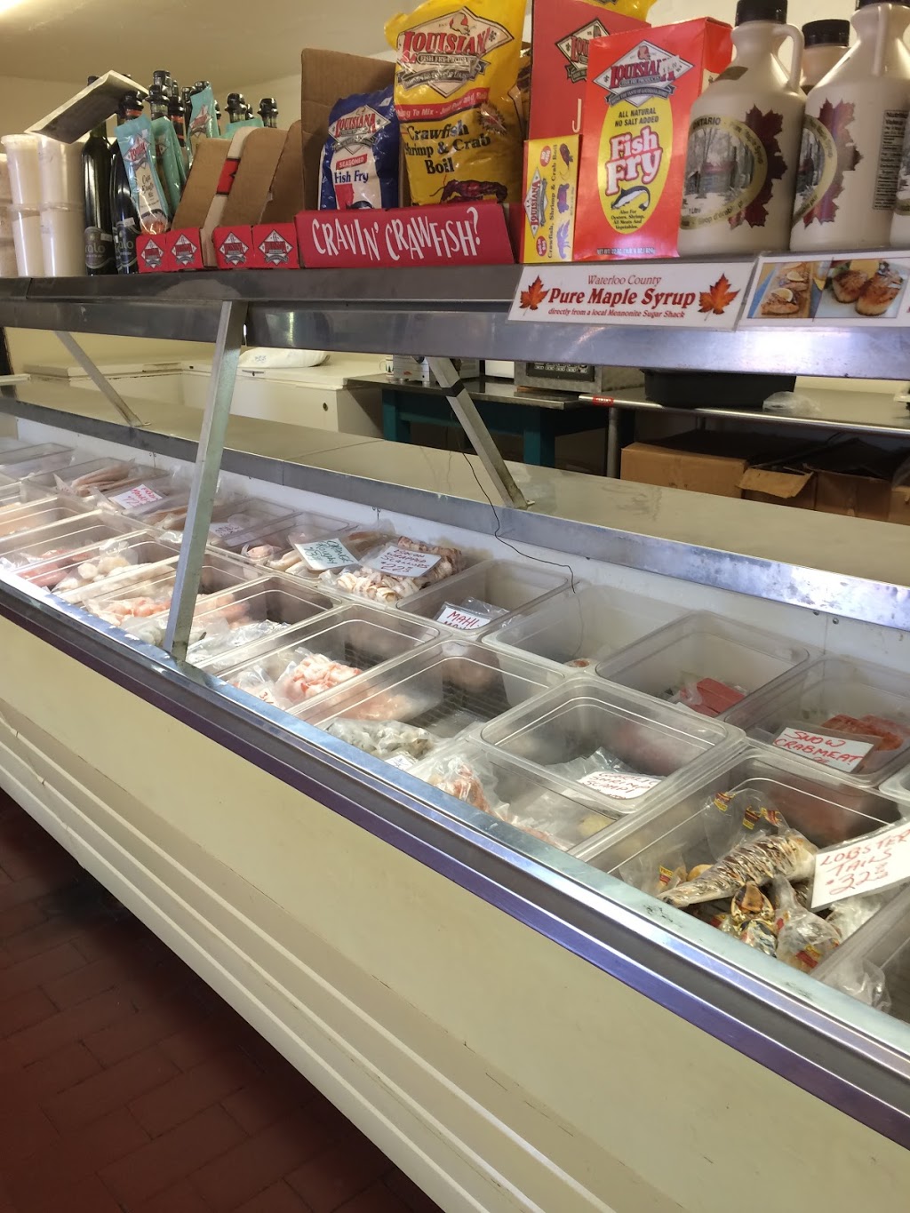 T & J Seafoods | 26 Elm St, Kitchener, ON N2G 2G4, Canada | Phone: (519) 578-3080
