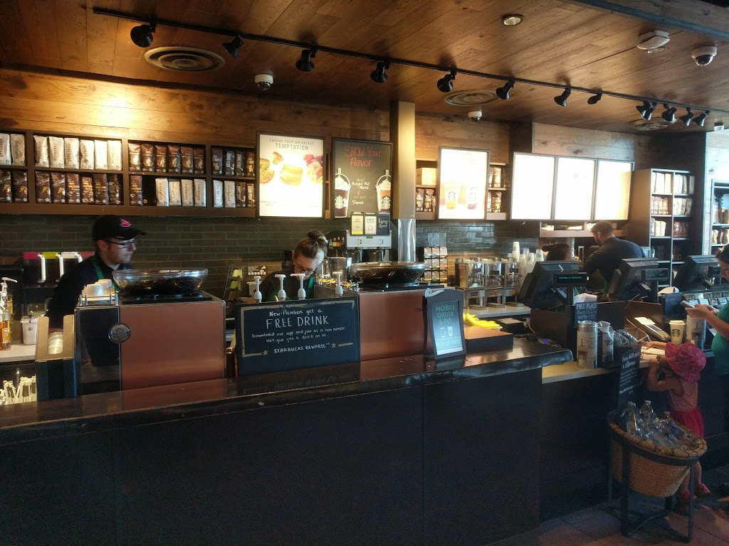 Starbucks | Shopping Center, 2210 Bank St, Ottawa, ON K1V 1G6, Canada | Phone: (613) 733-3227