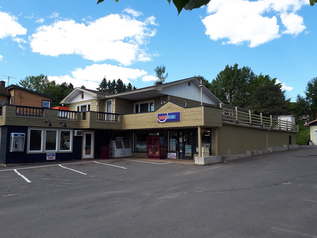 Depanneur LOasis | 425 Rue Principale, Saint-Donat-de-Montcalm, QC J0T 2C0, Canada | Phone: (819) 424-2308