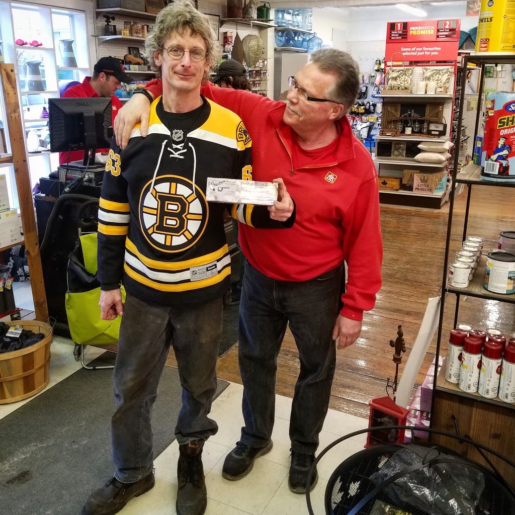 Wellington Home Hardware | 289 Wellington Main St, Wellington, ON K0K 3L0, Canada | Phone: (613) 399-3203