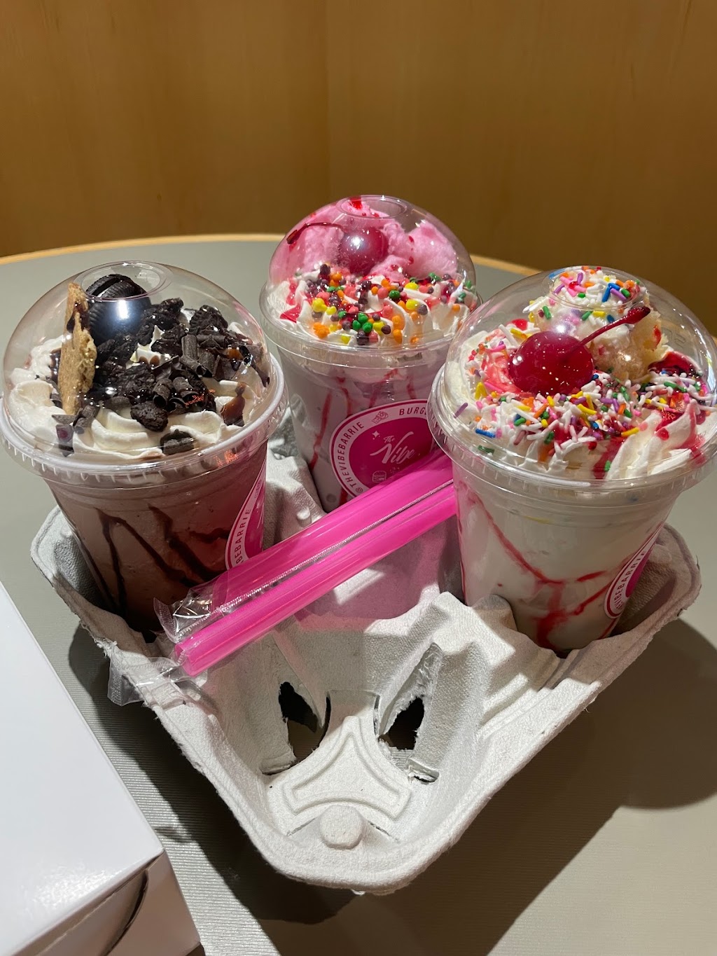 The Vibe Burgers, Shakes & Donuts | 534 Bayfield St Unit C, Barrie, ON L4M 5A2, Canada | Phone: (705) 252-1011