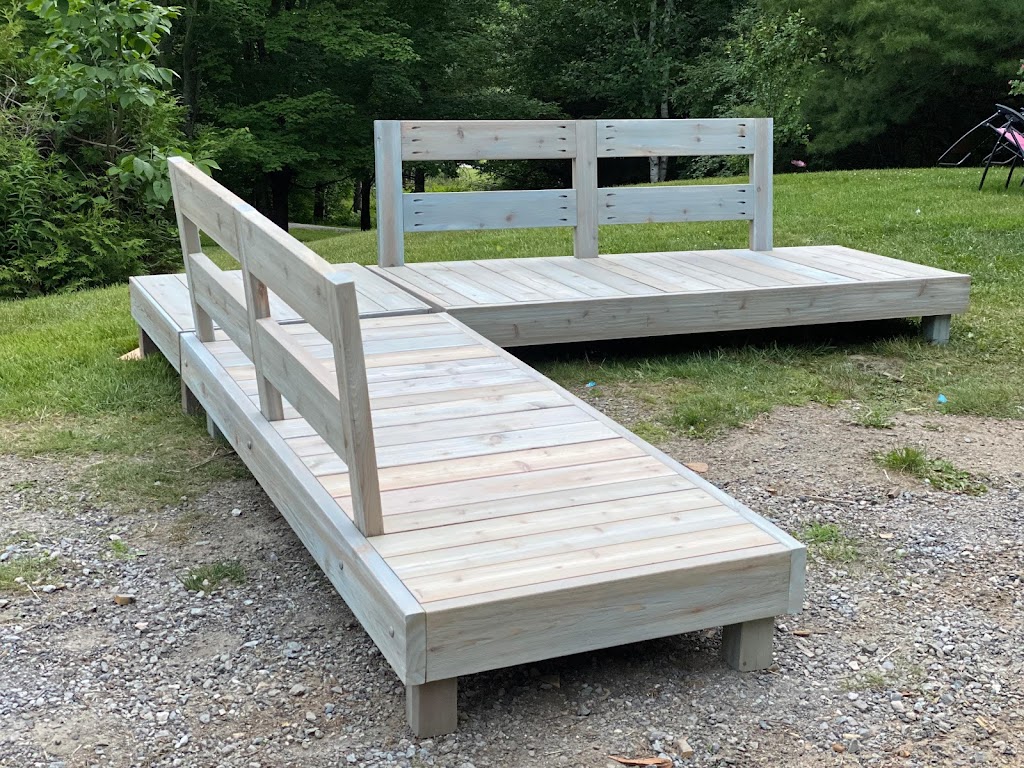 Deslongchamps Exteriors | 2431 Chem. de Fitch Bay, Fitch Bay, QC J1X 3W4, Canada | Phone: (819) 690-9636