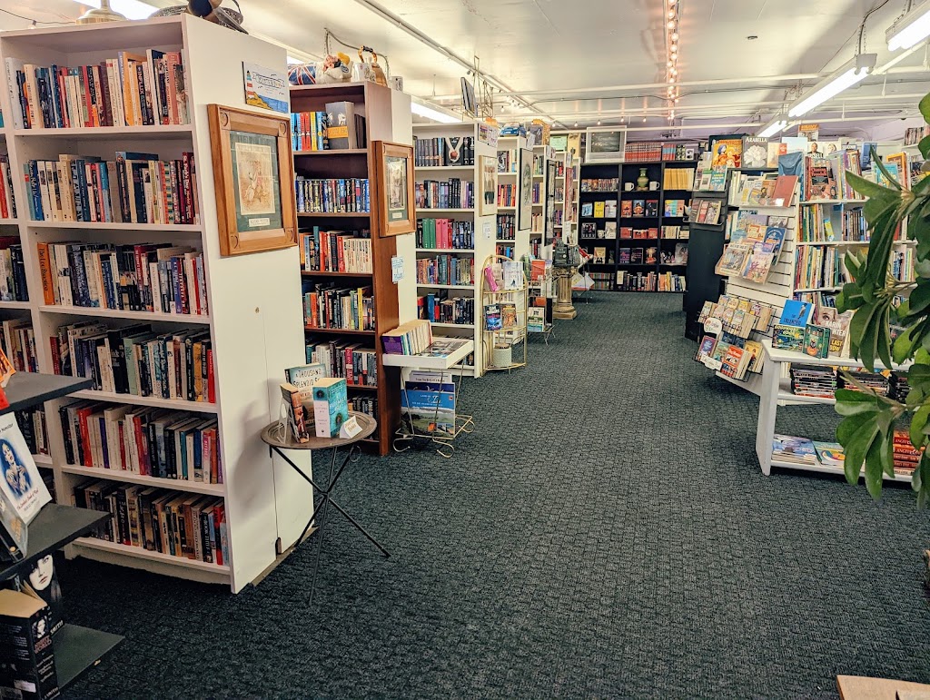 Bowness Arts - Board Game Cafe, Vinyl Records & Books | 6326 Bowness Rd NW, Calgary, AB T3B 0E5, Canada | Phone: (403) 288-4926