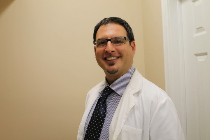 DENTURE & DENTURE CLINIC OF CAMBRIDGE | 18 Concession St #102, Cambridge, ON N1R 2G5, Canada | Phone: (519) 267-4114