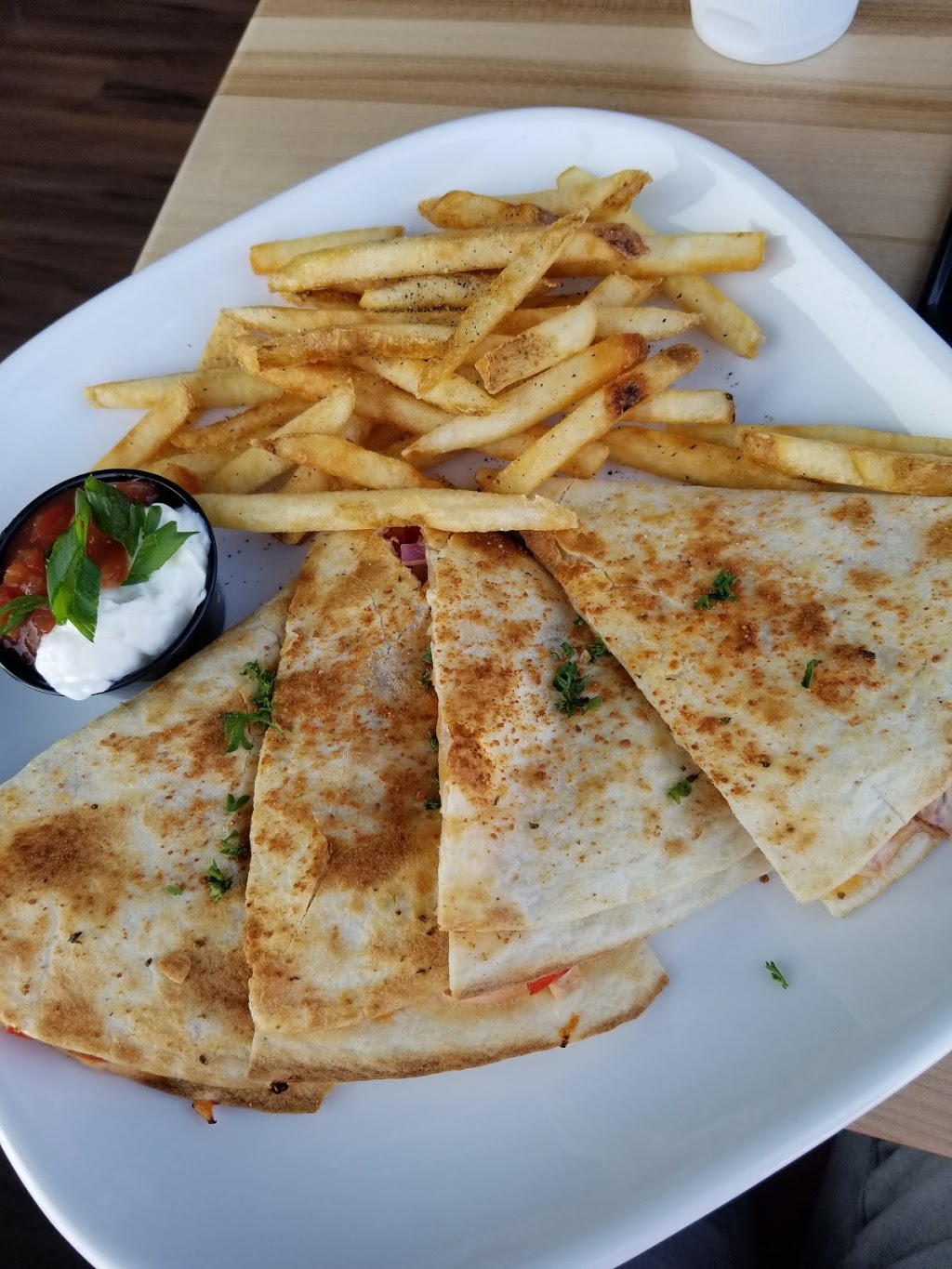 Boston Pizza | 200 – 19587 Seton Crescent SE, Calgary, AB T3M 2T5, Canada | Phone: (403) 475-5678