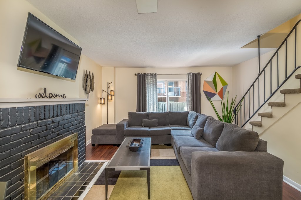 Sarnia Rentals Townhomes & Apartments | Furnished & Unfurnished | 315 Indian Rd S, Sarnia, ON N7T 3W9, Canada | Phone: (289) 203-7494