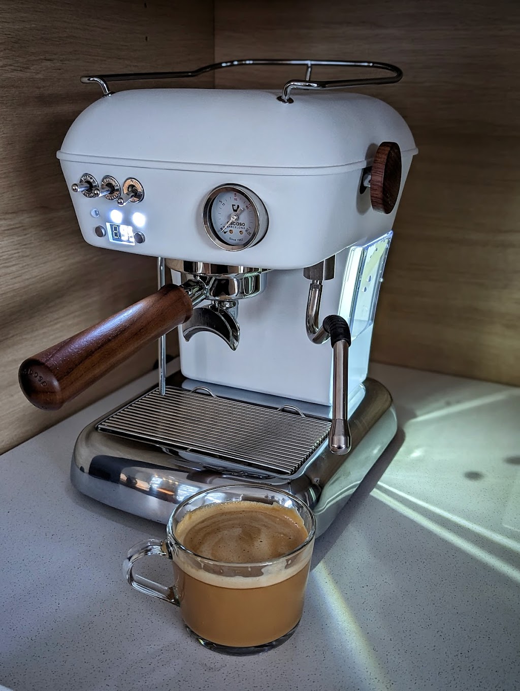 Café Barista | 111A Rue de Louvain O, Montréal, QC H2N 1A3, Canada | Phone: (514) 381-2233