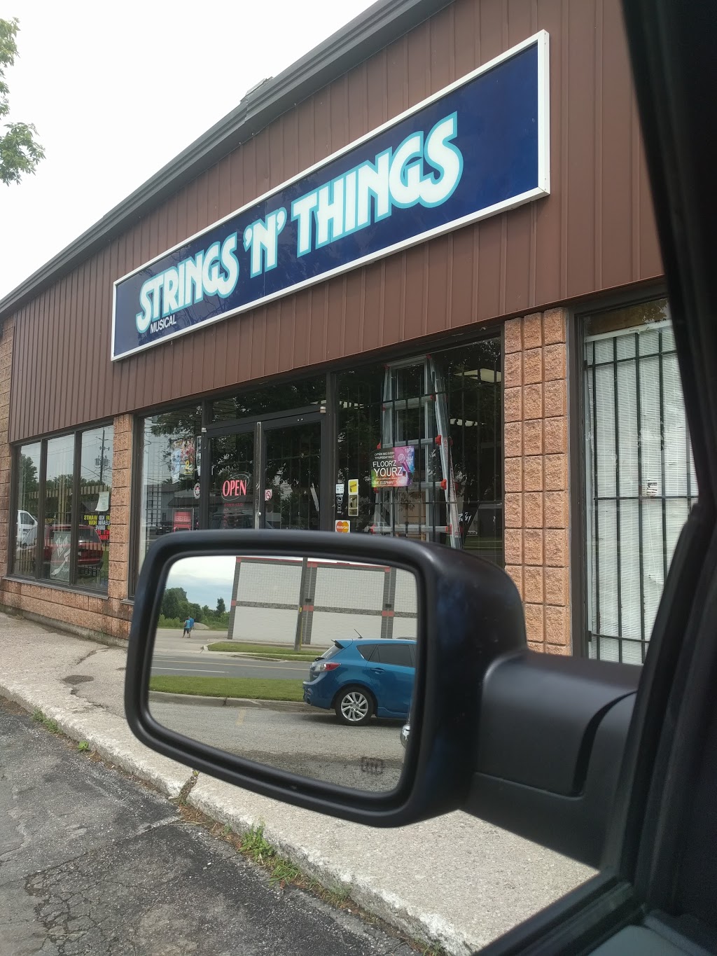 Musical Strings N Things | 542 Grand Ave E, Chatham, ON N7L 3Z3, Canada | Phone: (519) 354-0111