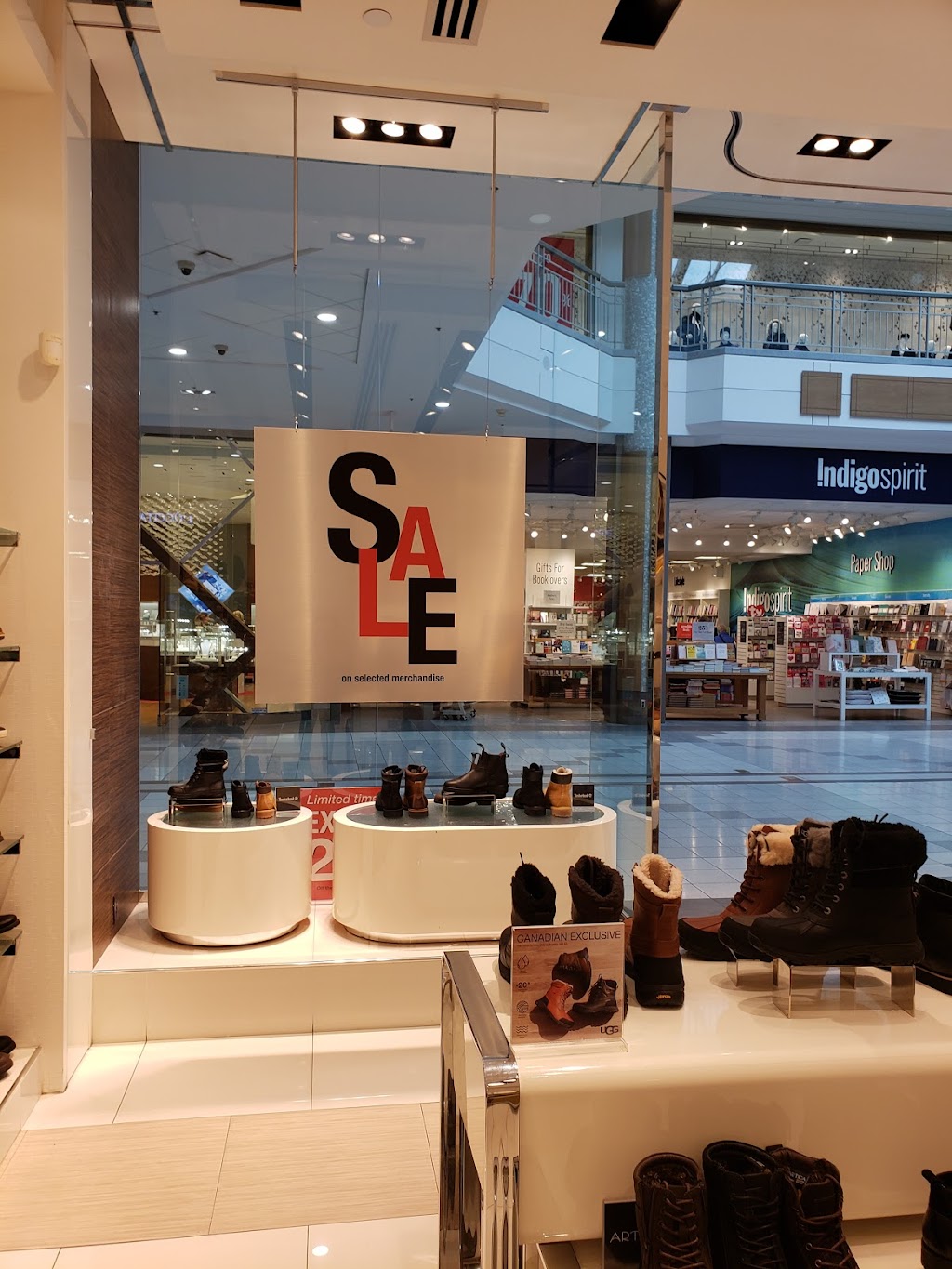 Browns | 900 Maple Ave, Burlington, ON L7S 2J8, Canada | Phone: (905) 333-1041