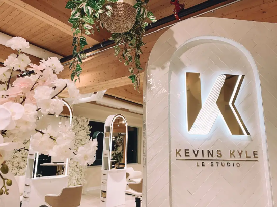 Kevins Kyle Le Studio | 11900 Rue de lAvenir #304, Mirabel, QC J7J 2T6, Canada | Phone: (450) 419-3339