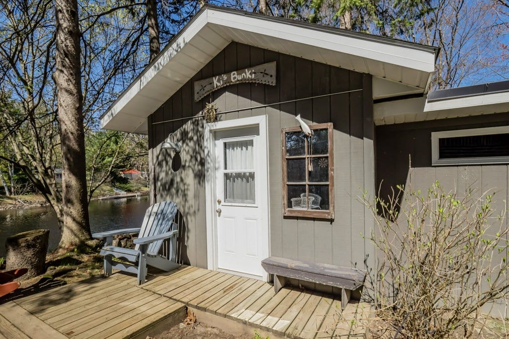 The Kittage | 2506 Channel Point Ln, Washago, ON L0K 2B0, Canada | Phone: (416) 523-2998