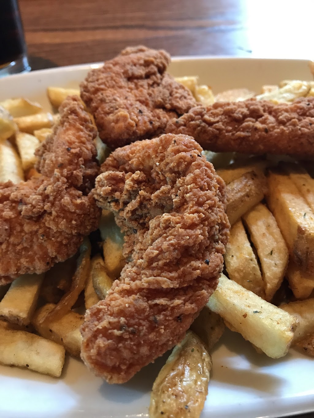 Original Joes Restaurant & Bar | 1654 McKenzie Ave, Victoria, BC V8N 0A3, Canada | Phone: (778) 265-5225