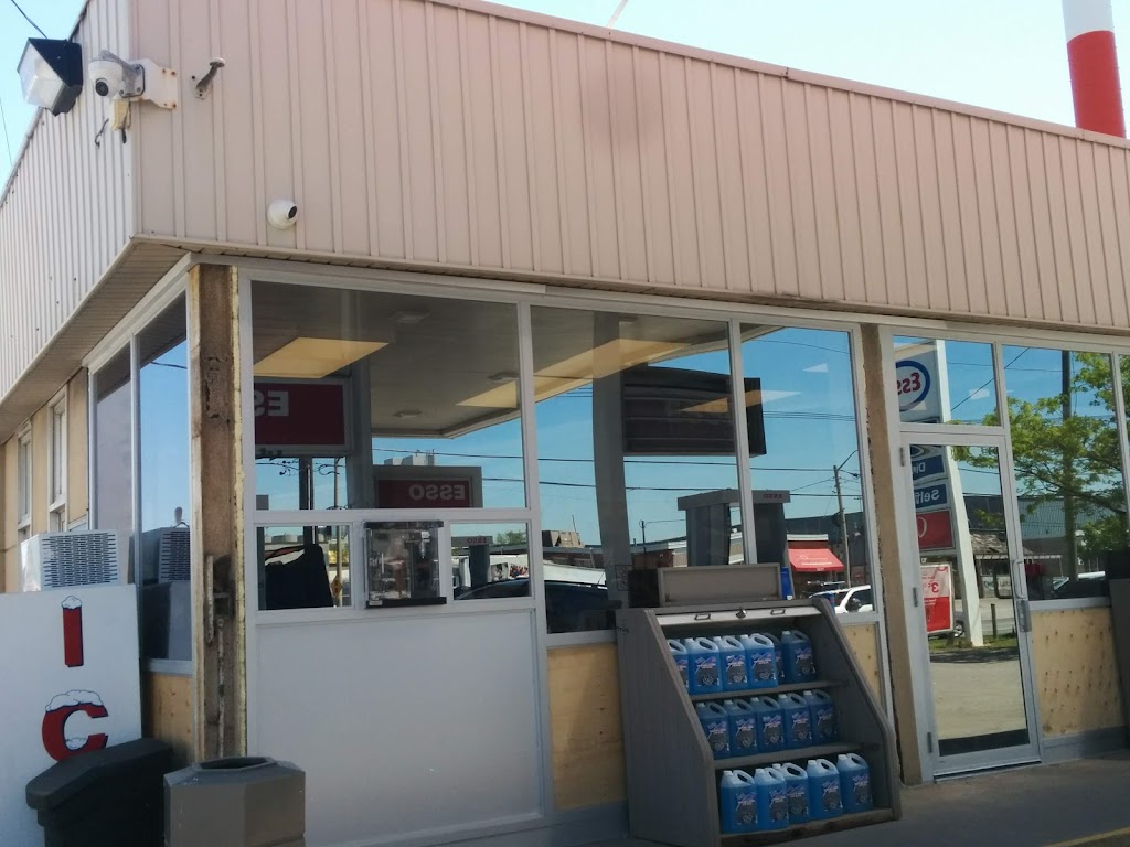 Ontario Aluminum & Glass | 4 Jenet Ave, Toronto, ON M6H 1R4, Canada | Phone: (416) 533-7921