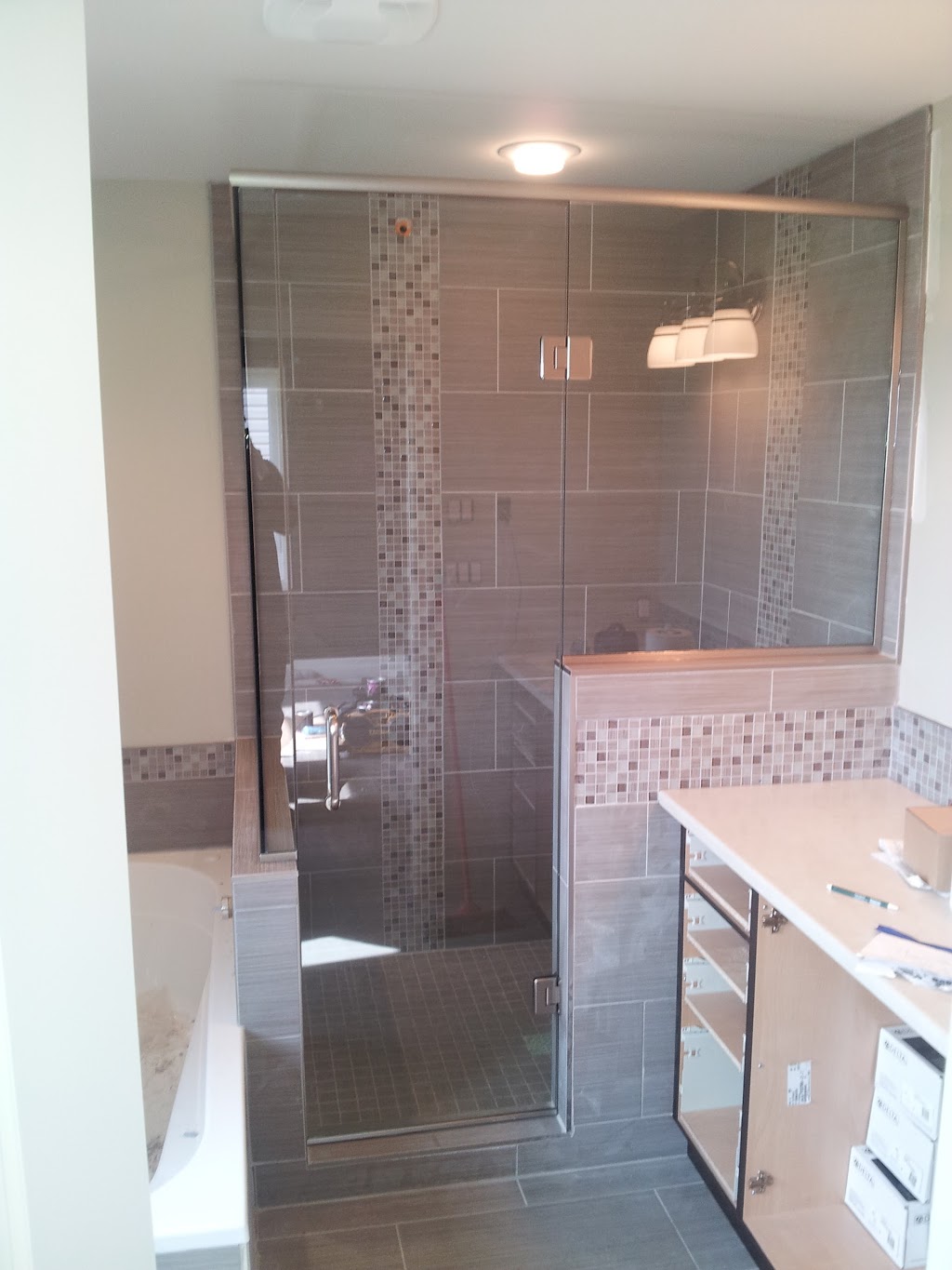 Erie Glass | 9481 Longwoods Rd, Chatham, ON N7M 5J7, Canada | Phone: (519) 354-0322