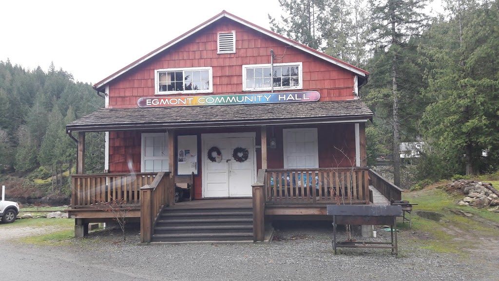 Bathgates Store & Marina | 6781 Bathgate Rd, Egmont, BC V0N 1N0, Canada | Phone: (604) 883-2222