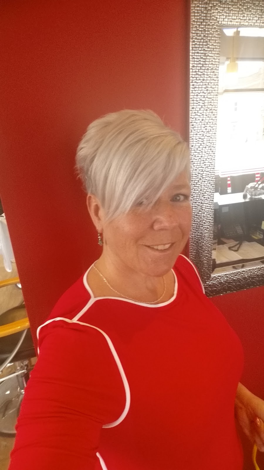 Salon-Coiffure Le Doigte | 803 Rue de St Jovite, Mont-Tremblant, QC J8E 3J8, Canada | Phone: (819) 425-9992