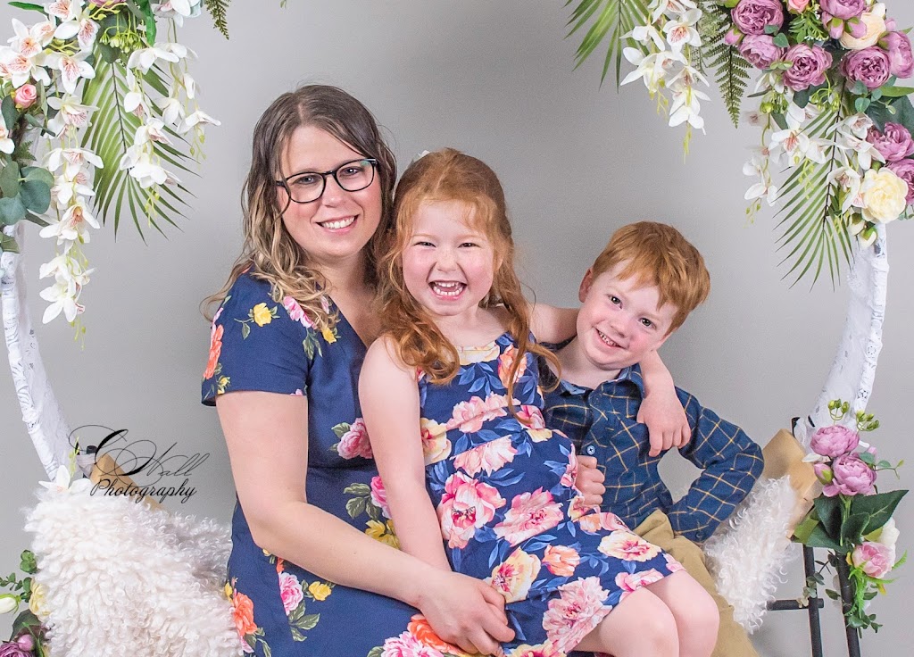 Christina Wall Photography | 880 Findley Rd, Upper Kennetcook, NS B0N 2L0, Canada | Phone: (902) 957-0790