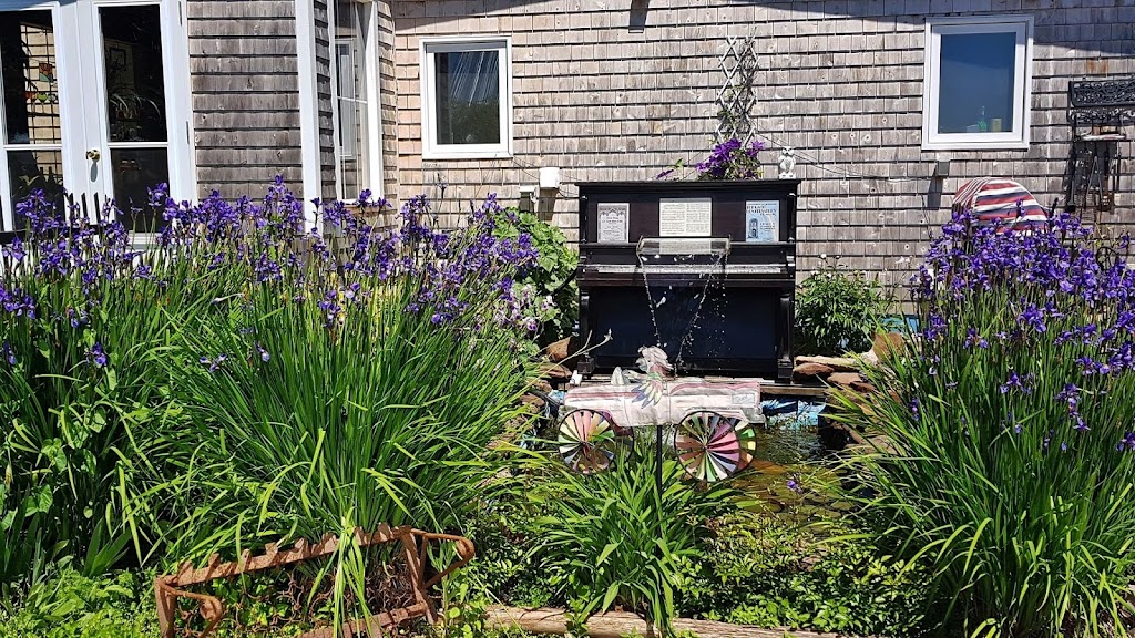 Green Gay Bulls B&B | 7401 Trans-Canada Hwy, Vernon Bridge, PE C0A 2E0, Canada | Phone: (902) 651-2202