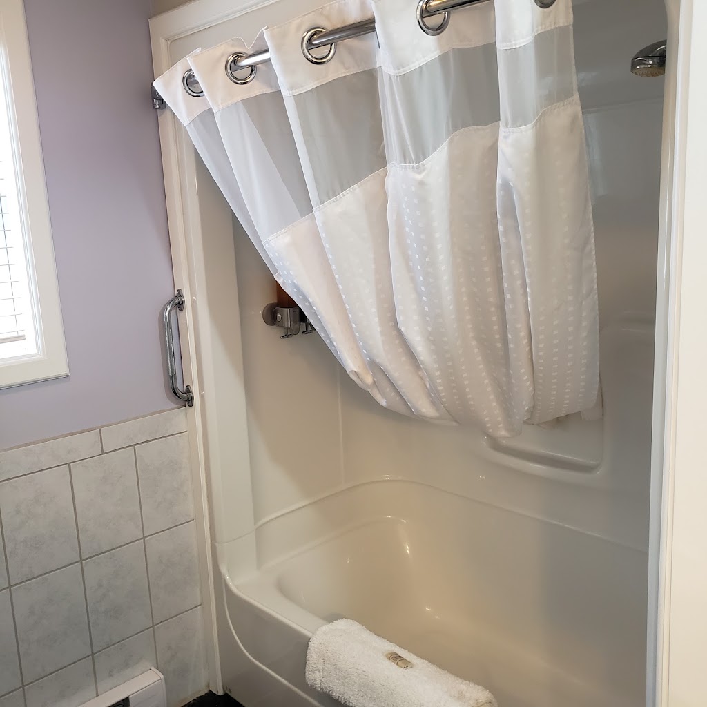 Antigonish Evergreen Inn | 399 Hawthorne St, Antigonish, NS B2G 1B9, Canada | Phone: (902) 863-0830