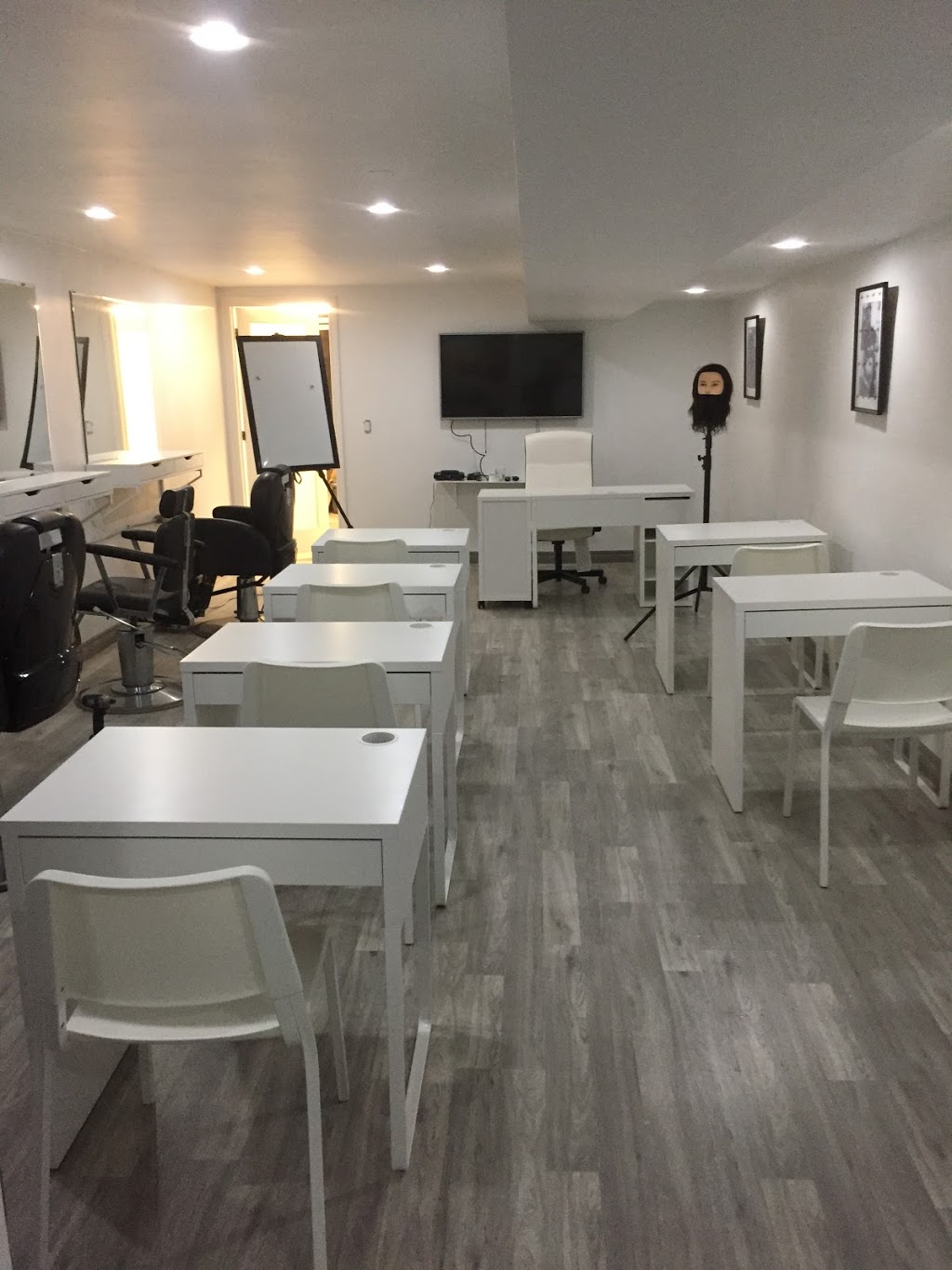 Barber clever training program | 1850 Eglinton Ave W, York, ON M6E 2J4, Canada | Phone: (416) 785-4915