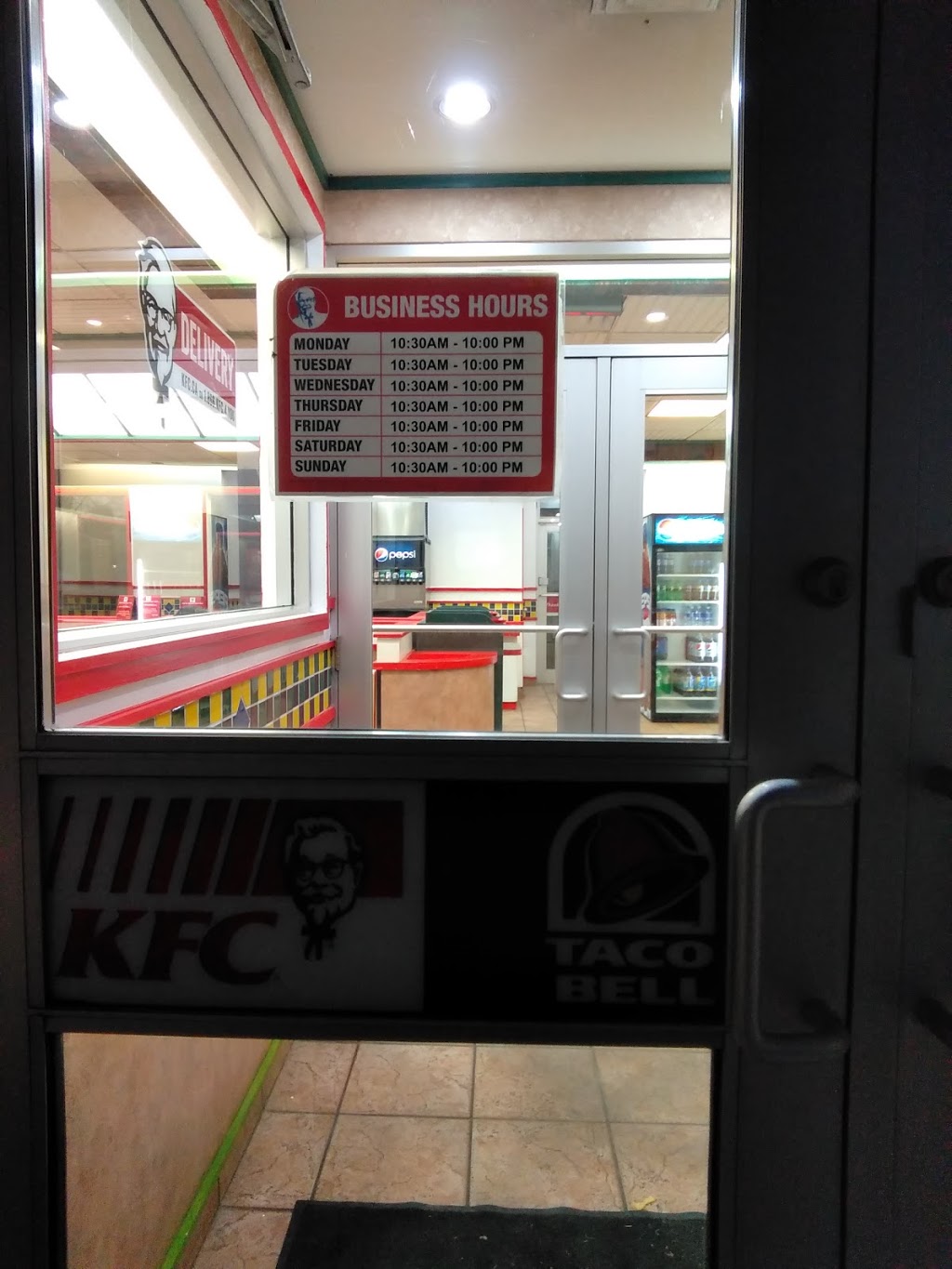 KFC | 679 Henderson Hwy, Winnipeg, MB R2K 2J7, Canada | Phone: (204) 987-8206