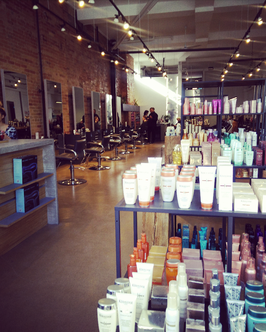 UNTITLED by Flaunt Boutique | 792 Queen St E, Toronto, ON M4M 2J3, Canada | Phone: (416) 469-5454