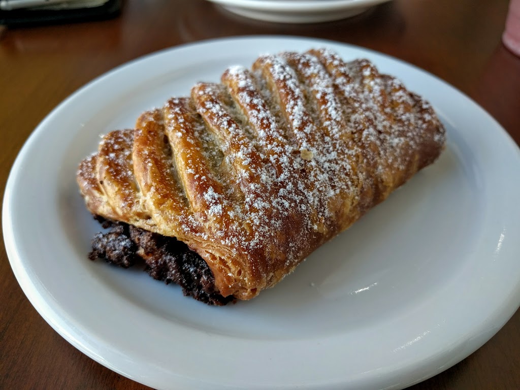Diplomat Bakery | 6168 London Rd #105, Richmond, BC V7E 0C1, Canada | Phone: (604) 241-9134