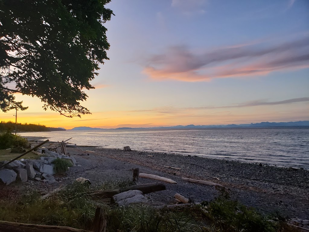 Bates Beach Oceanfront Resort | 5726 Coral Rd, Courtenay, BC V9J 1W9, Canada | Phone: (250) 334-4154