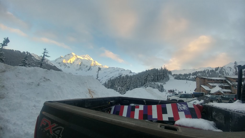 Dislodge At Mt Baker | 9753 Mt Baker Hwy, Deming, WA 98244, USA | Phone: (360) 599-1852