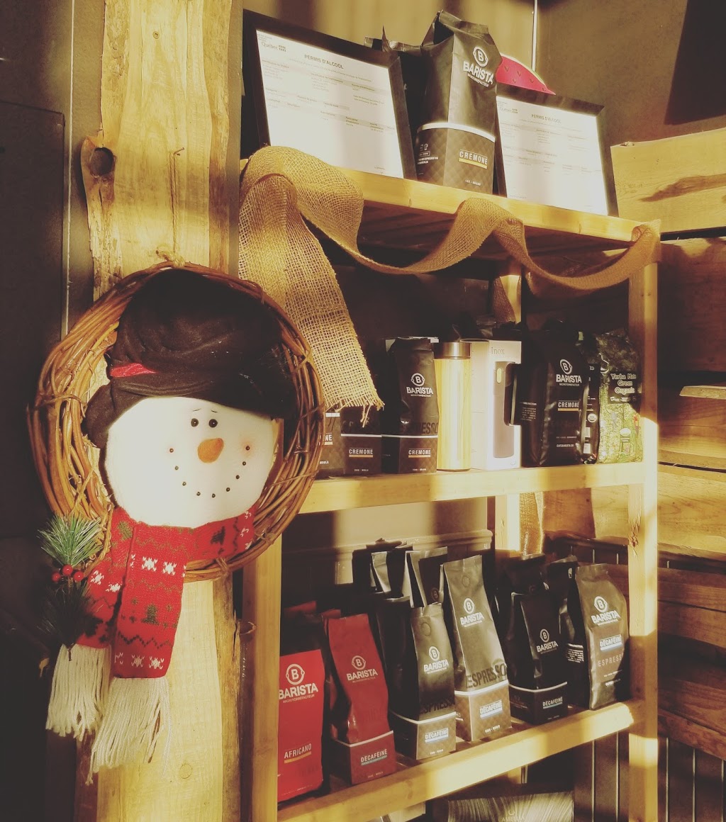 Restaurant Bistro Jos Blo | 1486 Rte 277, Lac-Etchemin, QC G0R 1S0, Canada | Phone: (418) 625-2700