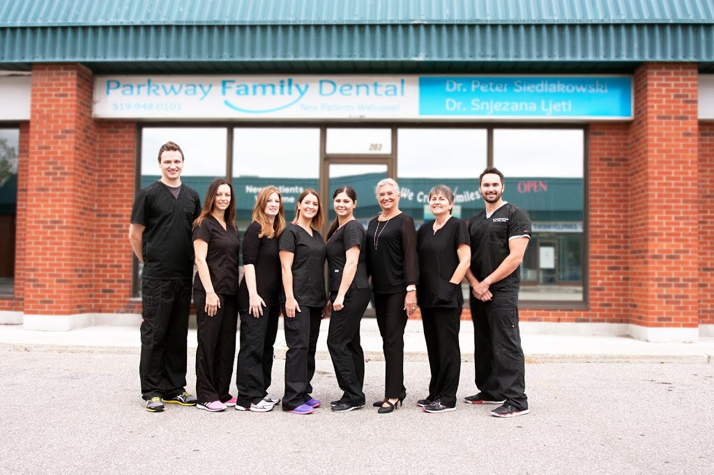Parkway Family Dental | Windsor Ontario Dentist | 2825 Lauzon Pkwy, Windsor, ON N8T 3H5, Canada | Phone: (519) 948-0101