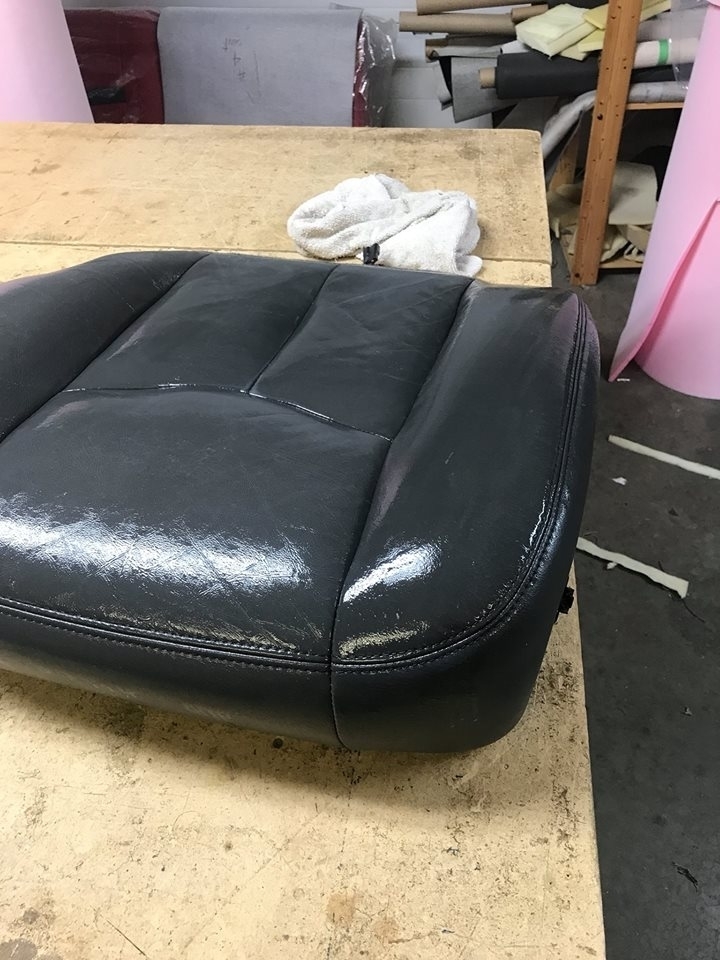 L&Y Upholstery Ltd | 77 Hawthorn Way, Olds, AB T4H 1X9, Canada | Phone: (403) 586-5177