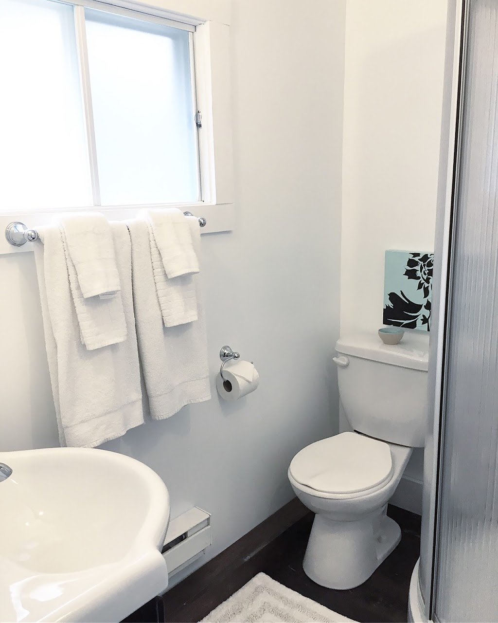 Far Far Away Guesthouse | 6929 Hwy 3, Martins Point Rd, Chester, NS B0J 2E0, Canada | Phone: (902) 478-5454