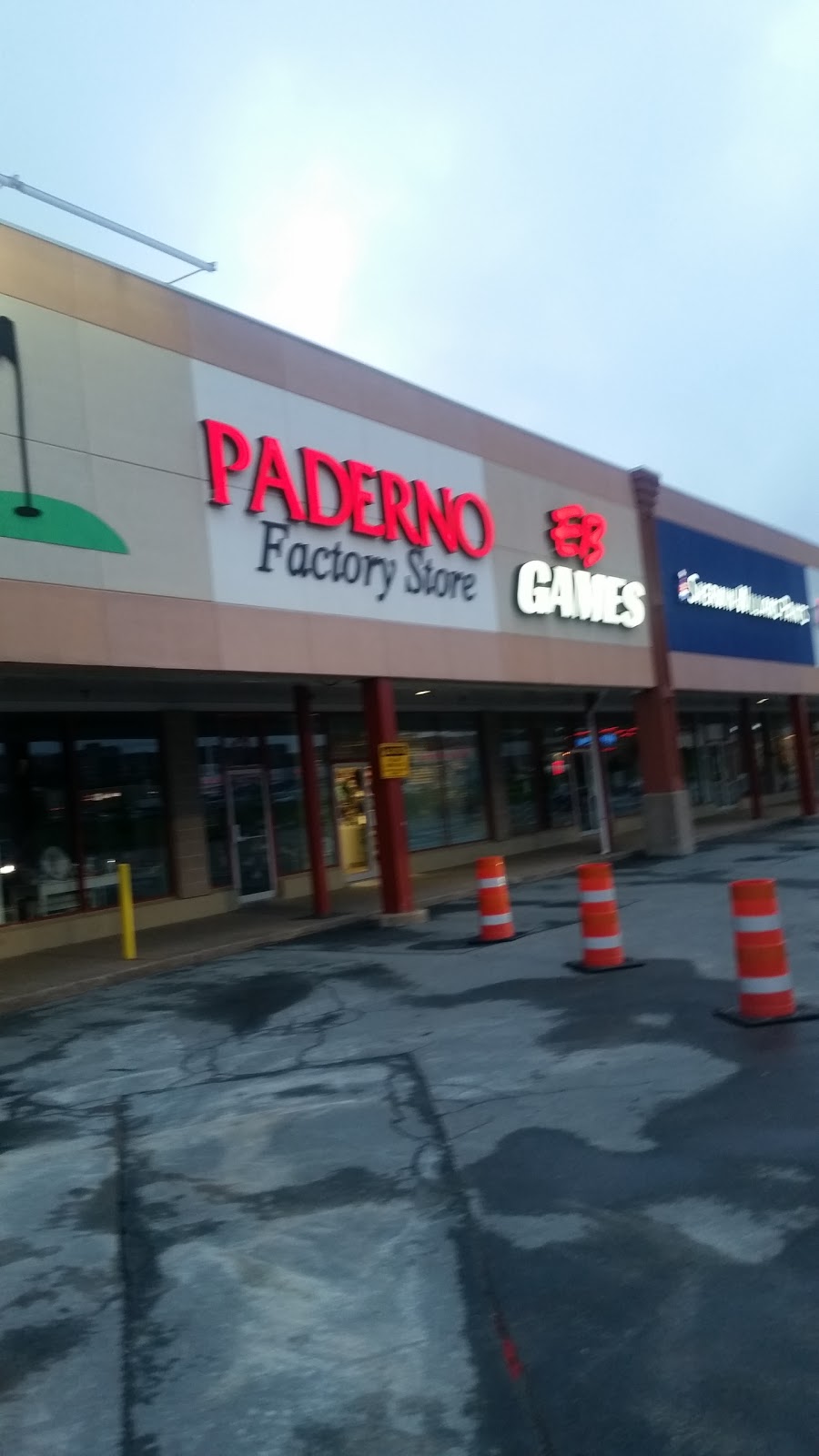 Paderno Halifax | 201 Chain Lake Dr, Halifax, NS B3S 1C8, Canada | Phone: (902) 450-1885