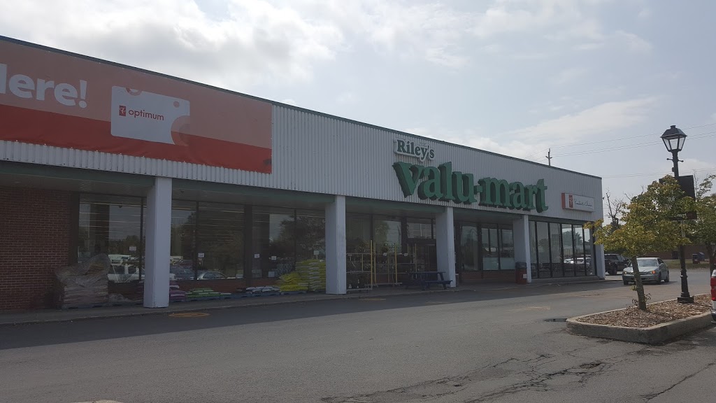 Valu-mart | 5 Main St, Morrisburg, ON K0C 1X0, Canada | Phone: (613) 543-2802