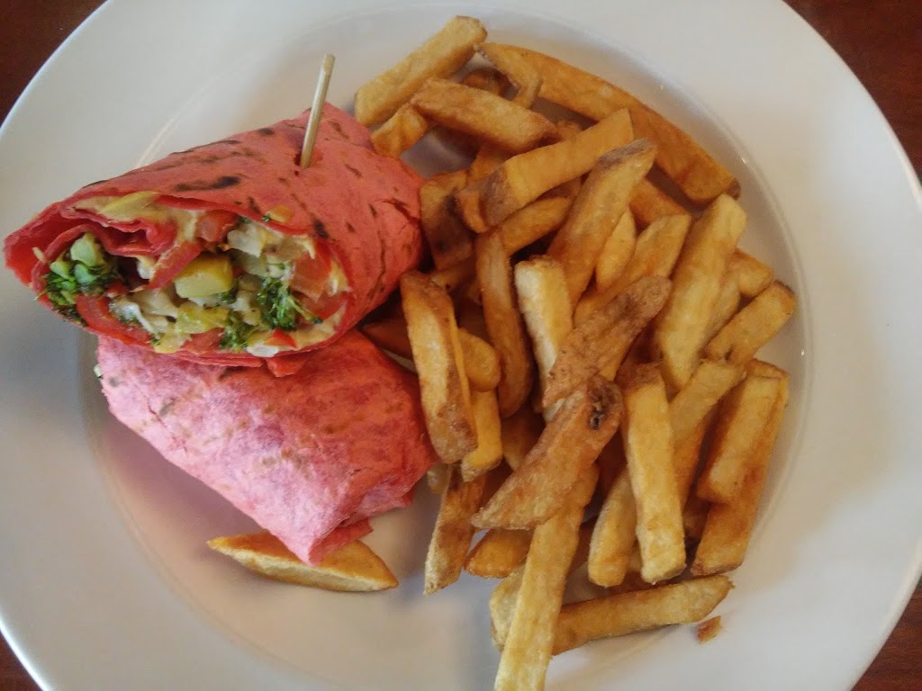 Clarkson Bar & Grill | 980 Southdown Rd, Mississauga, ON L5J 2Y4, Canada | Phone: (905) 822-0202