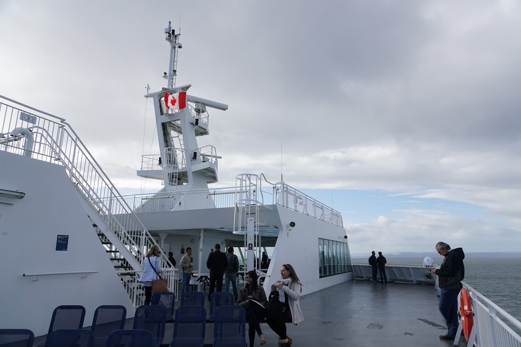 Tsawwassen Ferry Passenger Pick Up Terminal Parking Lot | 1 Ferry Causeway, Tsawwassen, BC V4M 4G3, Canada
