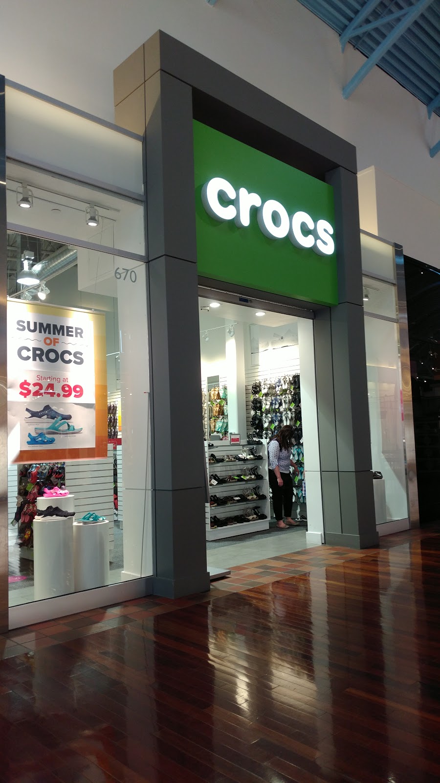 Crocs | 261055 Crossiron Blvd Space 340, Rocky View No. 44, AB T4A 0G3, Canada | Phone: (403) 295-2551