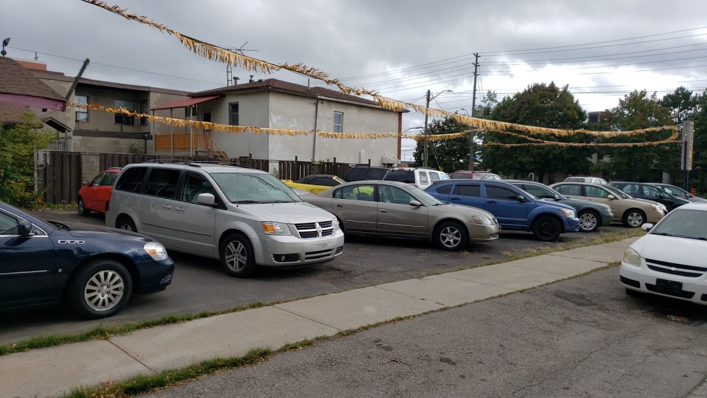 Public’s Auto sales | 973 Lakeshore W, Mississauga, ON L5E 1E5, Canada | Phone: (905) 891-5565