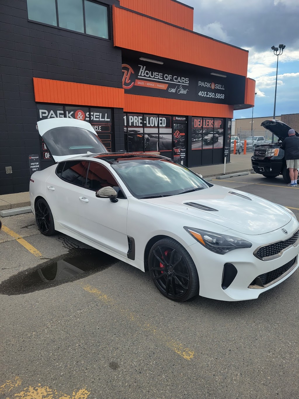 House of Cars Deerfoot Meadows | 7395 11 St SE, Calgary, AB T2H 2S1, Canada | Phone: (587) 355-4187