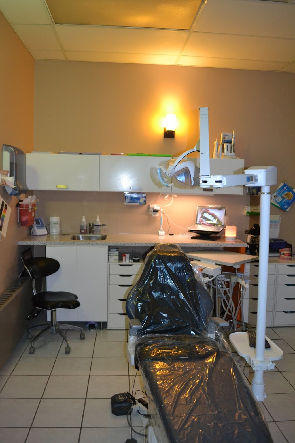 Holistic DENTAL HYGIENE CLINIC | 4411 16 Ave NW #140, Calgary, AB T3B 0M3, Canada | Phone: (403) 993-7031