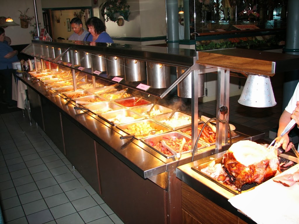 Smilies Village Restaurant & Bar | 981 Fir St, Sherwood Park, AB T8A 4N5, Canada | Phone: (780) 464-1200