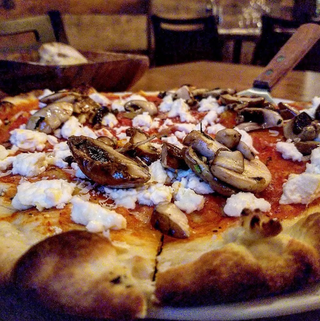 Vaticano Italian Restaurant Fort Erie | 90 Niagara Blvd, Fort Erie, ON L2A 3G3, Canada | Phone: (905) 871-6244