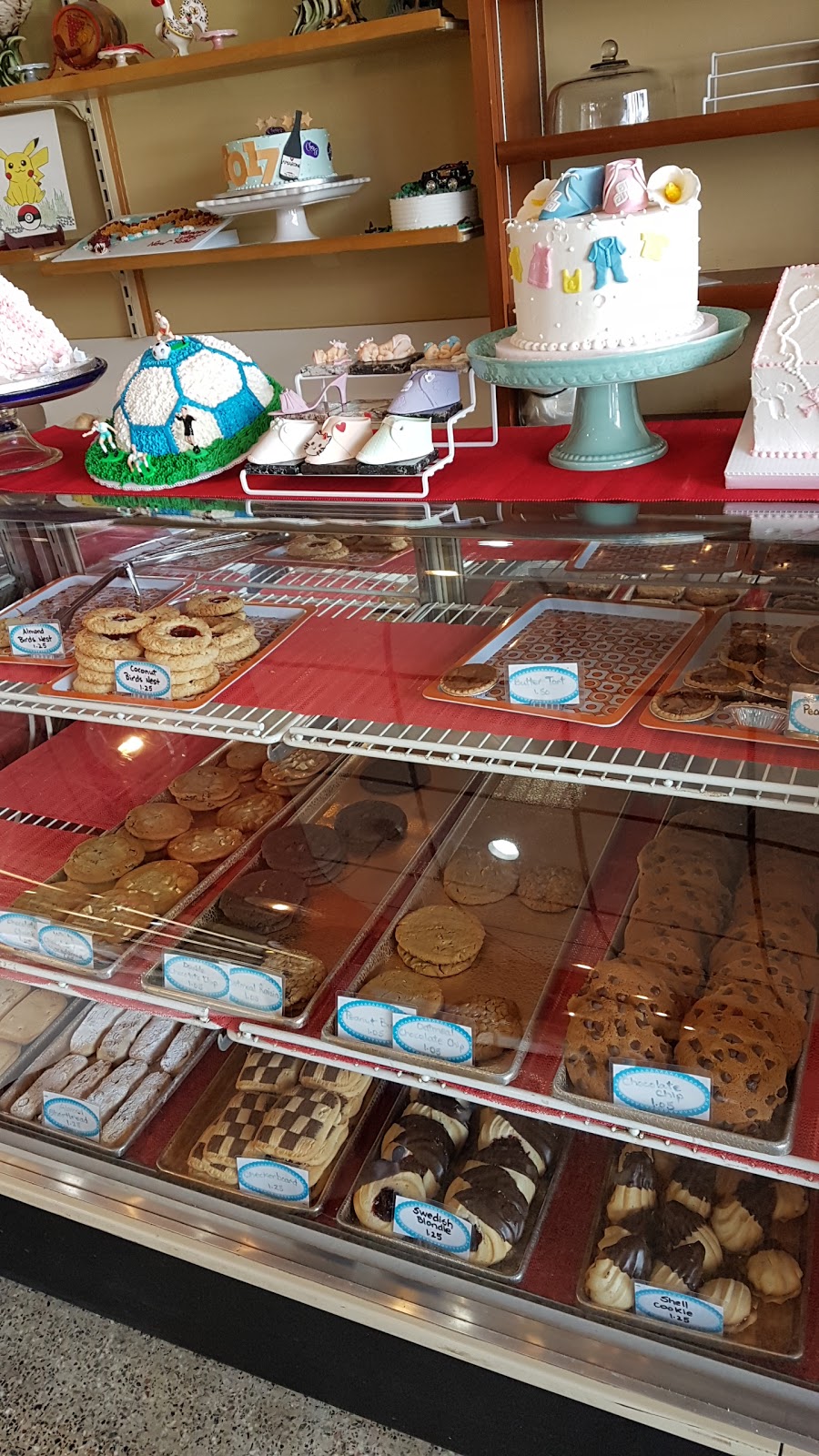 Fortuna Bakery Ltd | 4240 Hastings St, Burnaby, BC V5C 2J6, Canada | Phone: (604) 298-9610