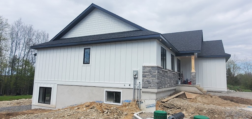 Kingston Siding Contractors | 137 Ford St, Kingston, ON K7K 4Z7, Canada | Phone: (613) 532-3154